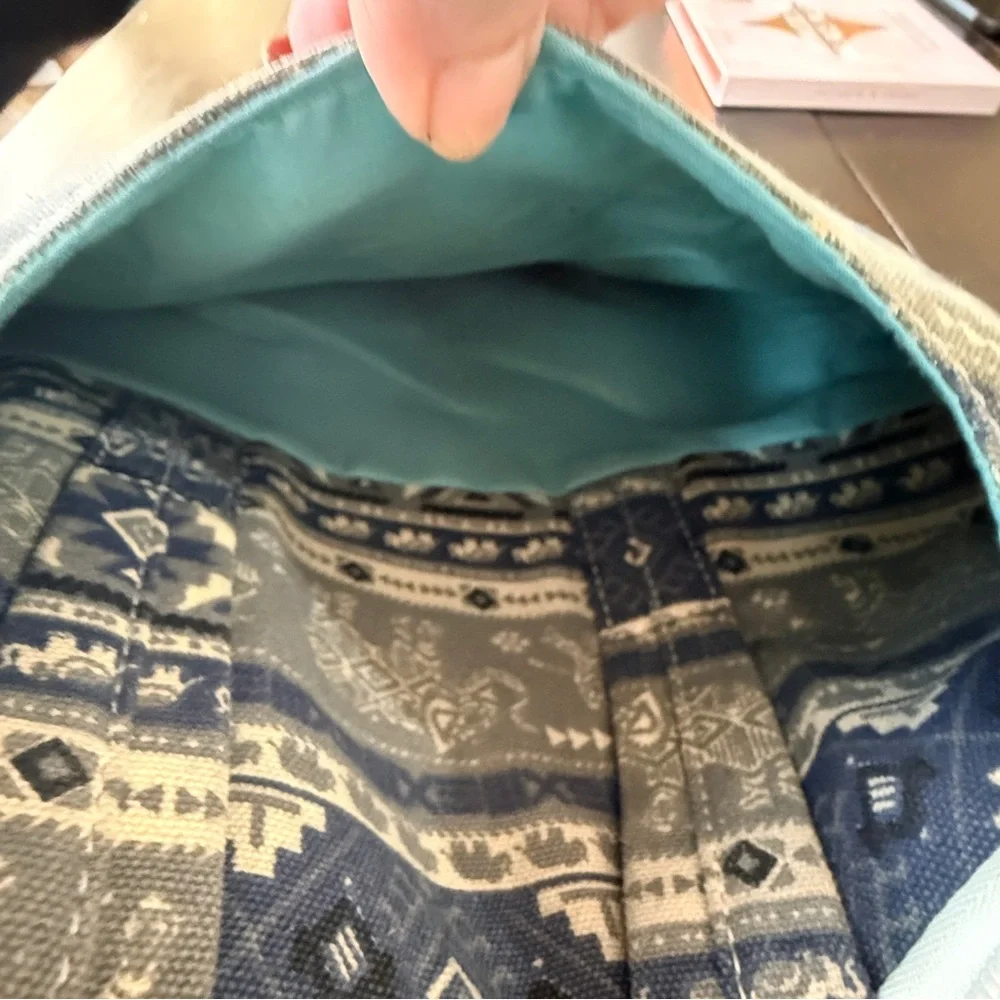 Canvaslove EUC Blue Tribal Print Laptop Bag Crossbody or Briefcase Many pockets